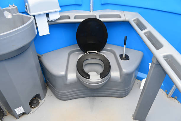Best Emergency porta potty rental  in Algona, IA
